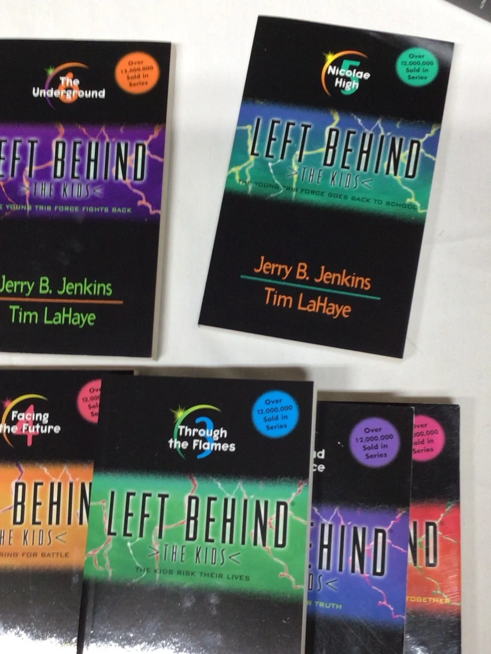 Left Behind: The Kids Collection 1 Box Set - Black/Green